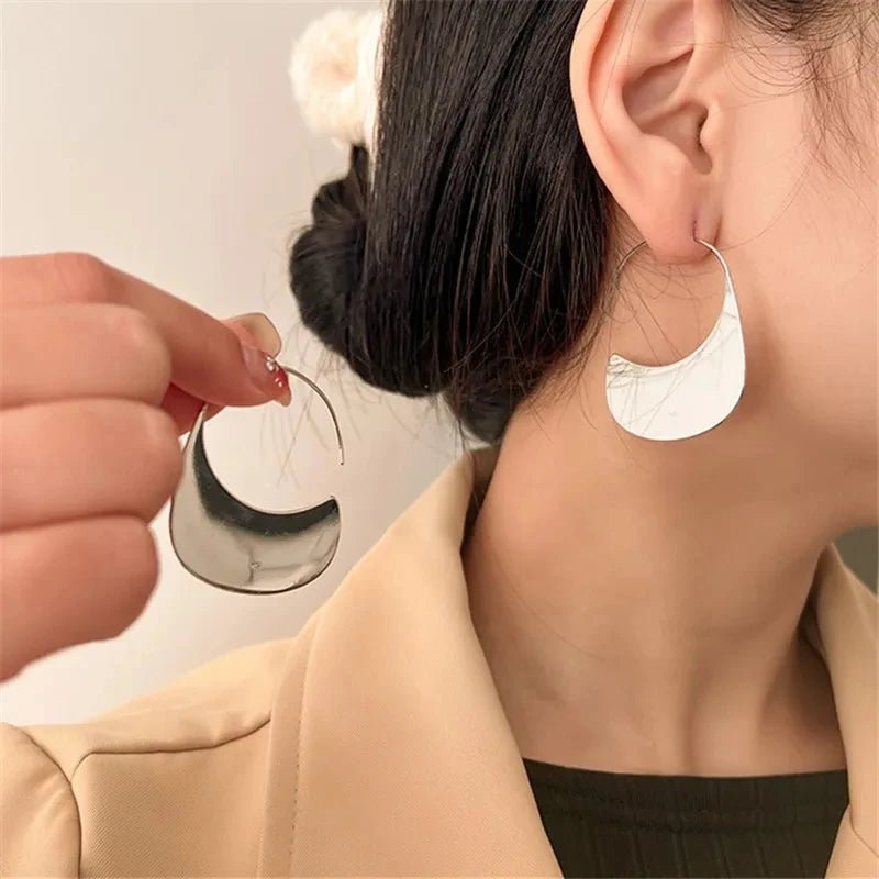 Dania Earrings - POINTjewelry